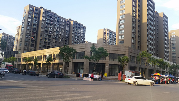 新堰案例-杭州吉鴻家園彈性拉毛32000平方