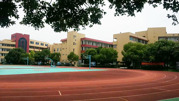新堰案例-溫州龍港第三中學外墻工程